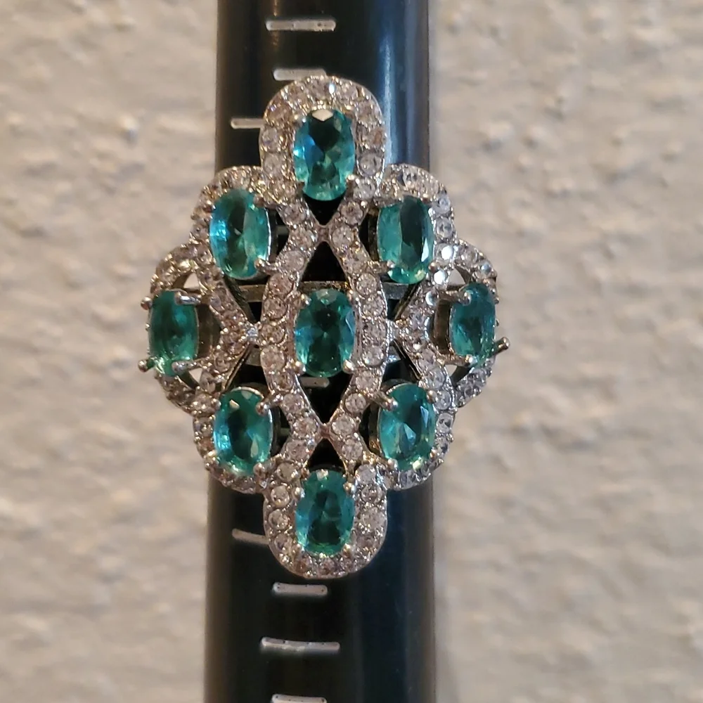 Sterling Silver Large Blue Topaz Ring 7 - Picture 1 of 7